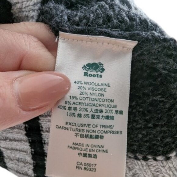 Roots Cabin grey knitted wool button down sweater size L - Picture 5 of 5